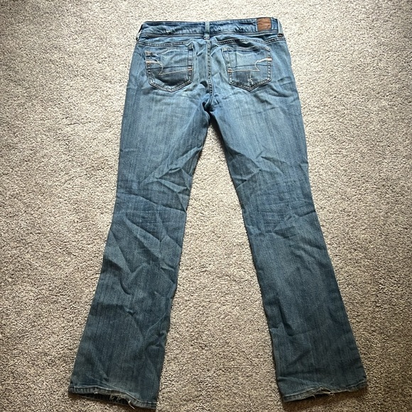American Eagle Women's Bootcut Jeans *SIZE 6* - Picture 3 of 3